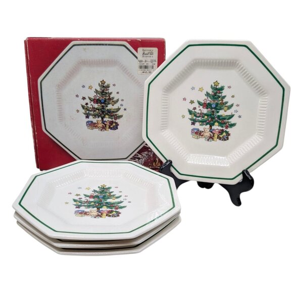Nikko Christmastime Salad Dessert Plate SET OF 4 Christmas Tree 8" Octagon JAPAN - Picture 1 of 10